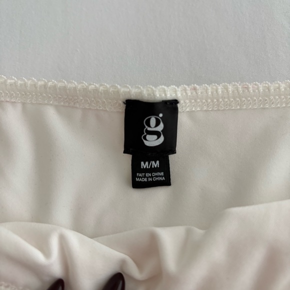 Garage // Mini Embroidered Skirt - Picture 4 of 7